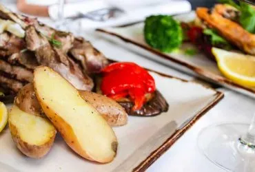 Receta: filete Sous Vide con salsa de vino tinto y papas rotas Receta: filete Sous Vide con salsa de vino tinto y papas rotas
